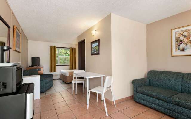 Thriftlodge Edmonton