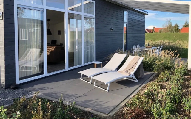Modern, High-quality Chalet With Wifi Near the Oosterschelde