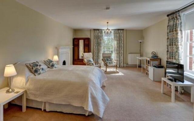 Lingwood Hall