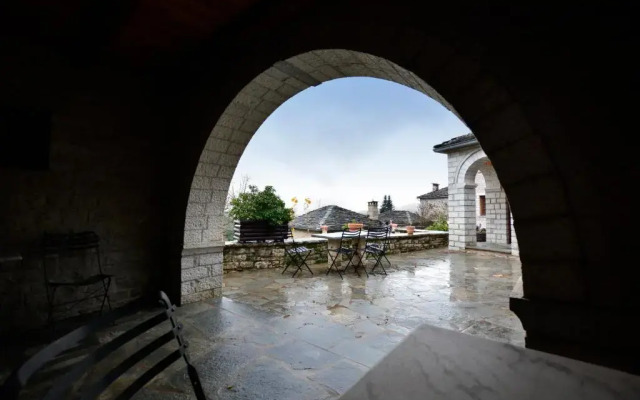 Nikolas Guesthouse