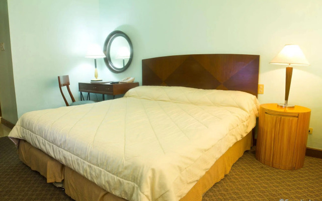 The Pearl Manila Hotel