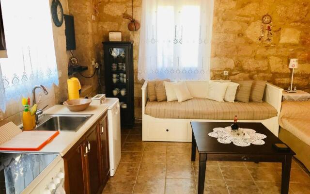 Christakos stone house Elafonisos