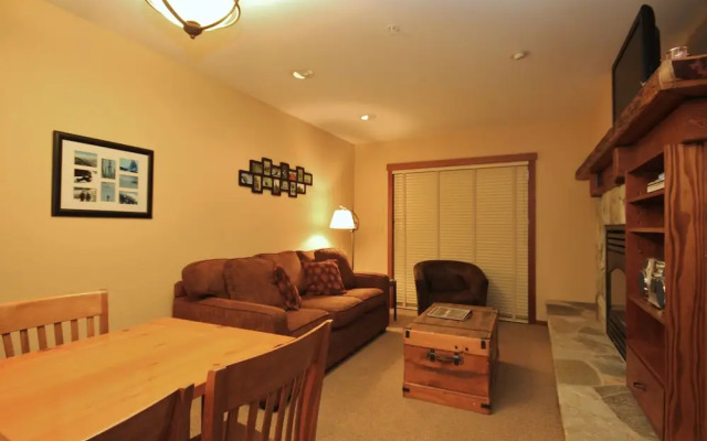 Snow Creek Lodge by Fernie Lodging Co