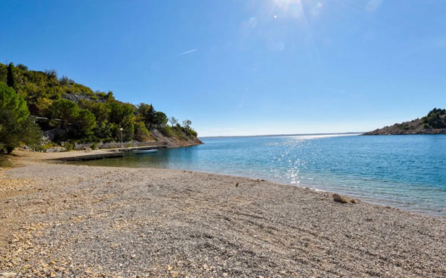 Apartment Beba Karlobag 11206