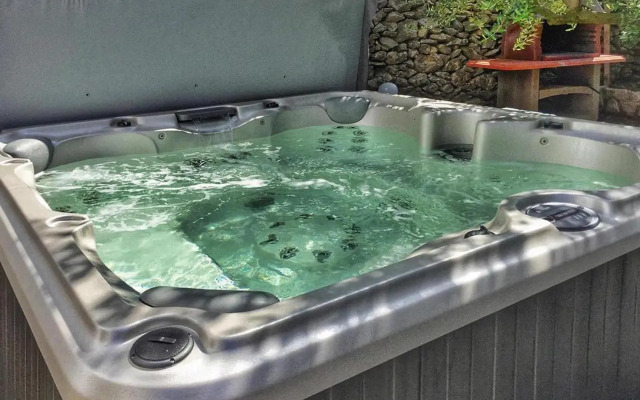 Apartment in Vir Near Jadro Beach