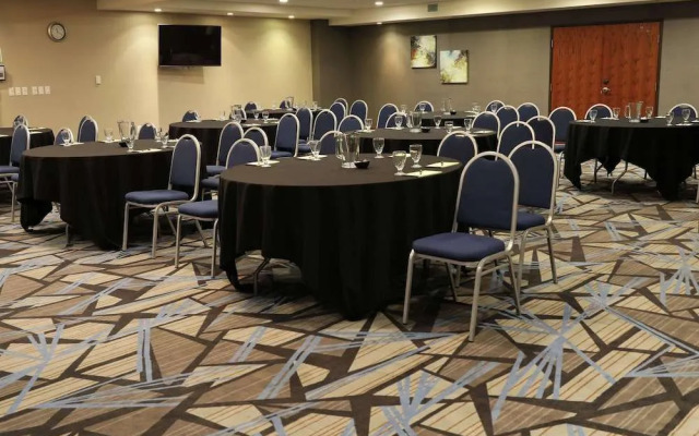 Holiday Inn Omaha Southwest