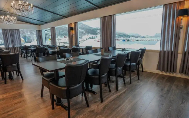 Reisafjord Hotel