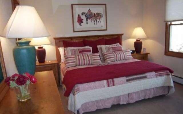 Snowmass Village 2 Bedroom Ski-In, Ski-Out Condo on Fanny Hill