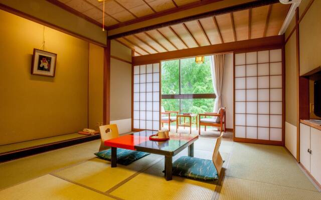 Select Grand Kagayamanaka