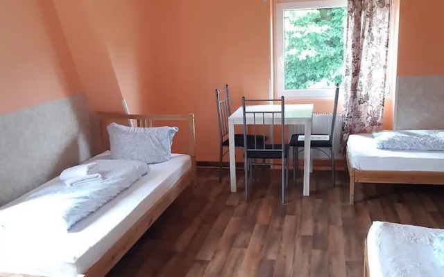2-Rent Group Hostel Apartments EVE74