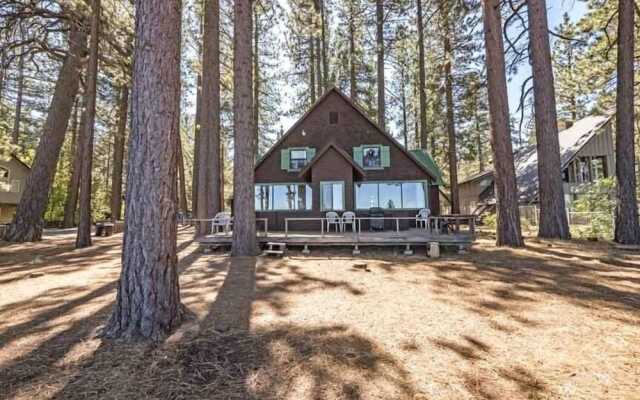 3195 Pasadena Avenue 6 Bedroom Home by RedAwning