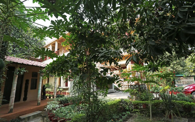 OYO 24727 Rater Tara Diner Rabi Guest House