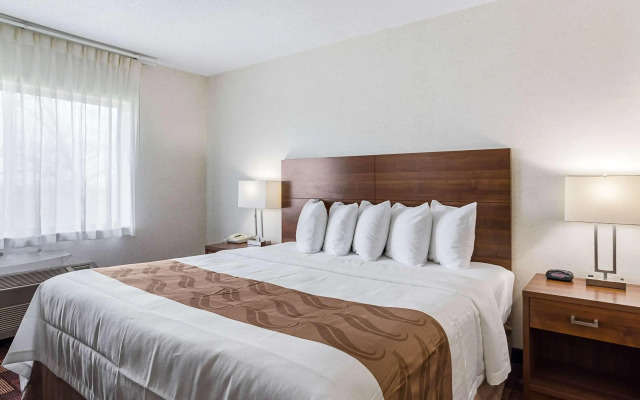 Econo Lodge Luverne I-90