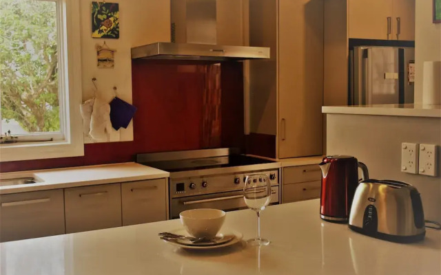 Wai O Taiki Bay Guest Suites