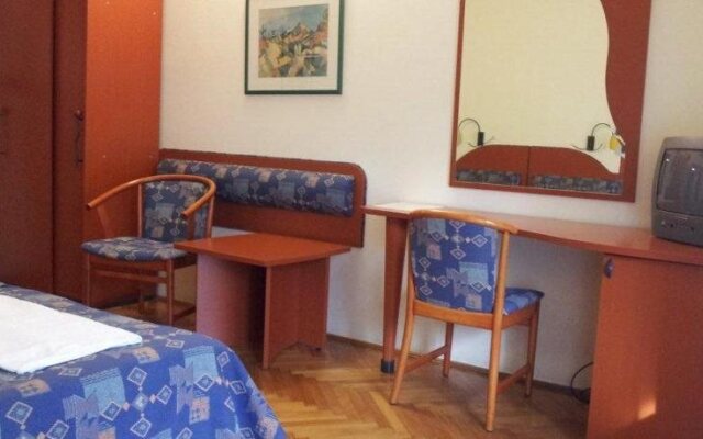 Hotel Fenyves
