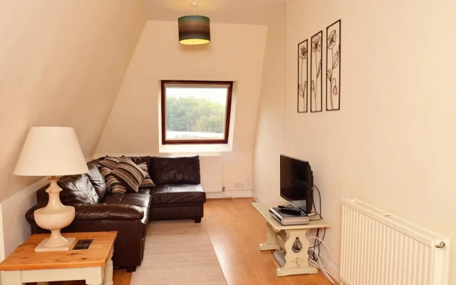 Trade Digs Stroud - 1 and 2 bedrooms available