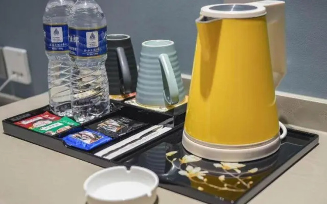 Magnotel(Yanzhou Train Station Jiuxianqiao South Road)