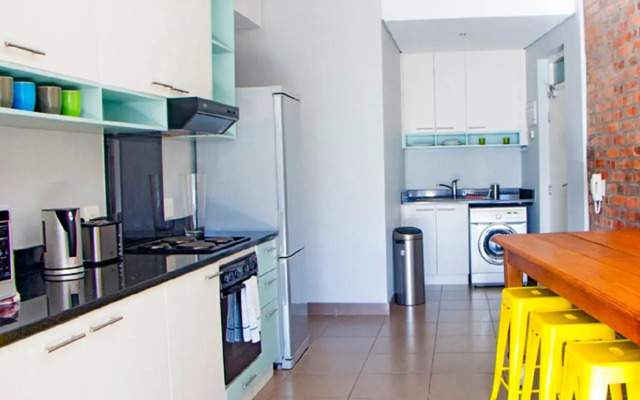 Canterbury Square Apartments