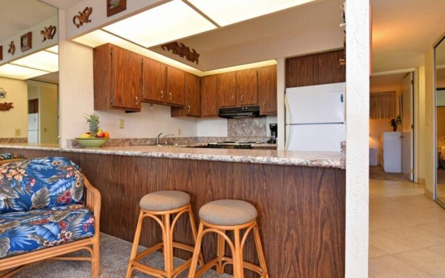 Papakea D-204 by Maui Life Realty