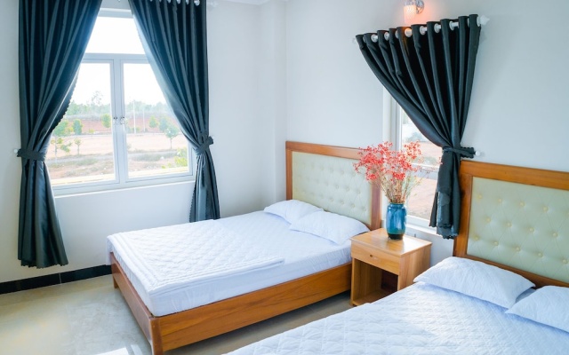 Hong Ha Hotel – Guest Rooms – Pleiku