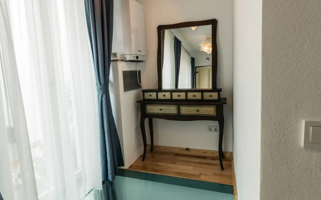 YellowBoot Aparthotel