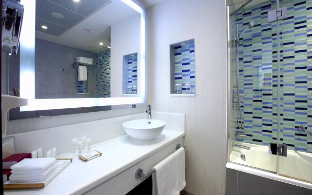 Radisson Blu Hotel and Convention Center, Riyadh Minhal