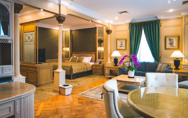 Geulis Boutique Hotel & Cafe