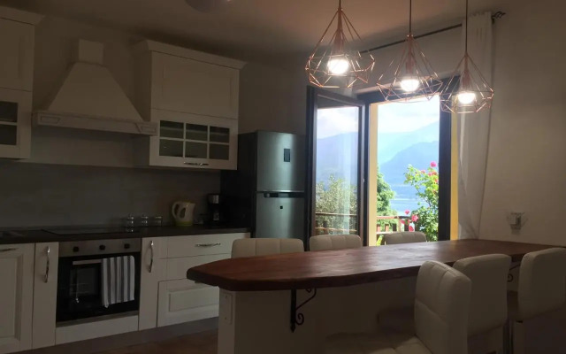 Luz House