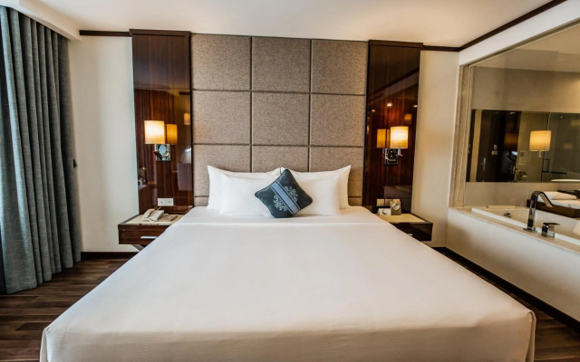 Central Luxury Ha Long Hotel – Guest Rooms – Ha Long