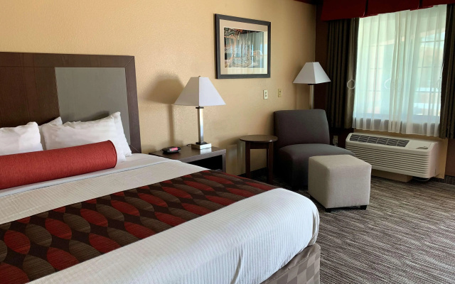 Best Western Windwood Inn & Suites