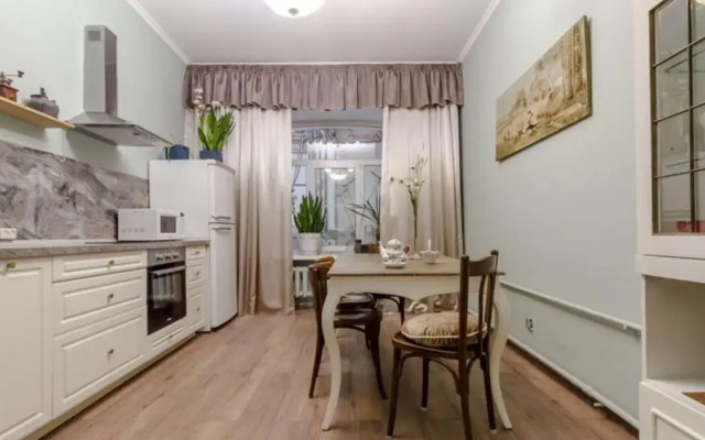 Аапартаменты на улице Большая Монетная 10а