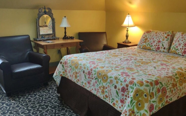 The Lafayette Inn
