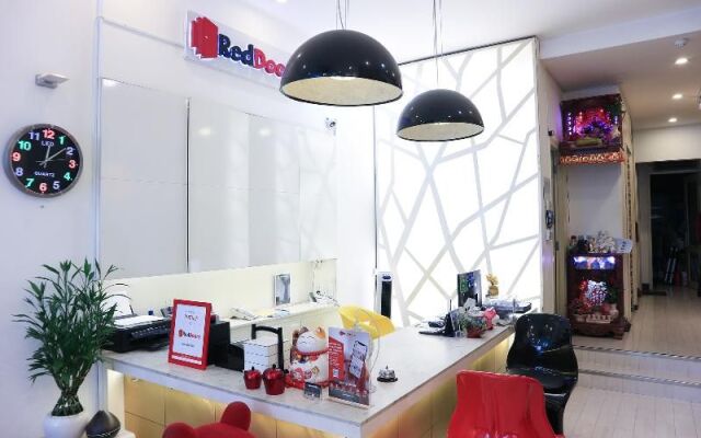 Reddoorz Near Nguyen Hue Walking Street 3
