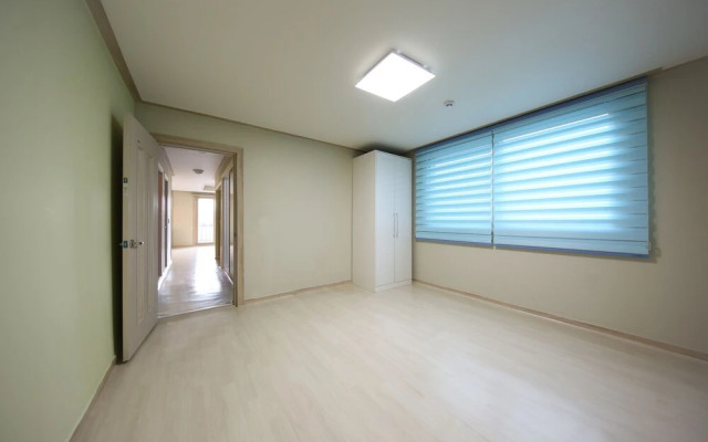 Mori House