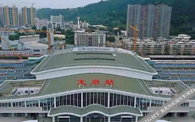 HanTing Hotel (Longyan High-Speed Railway Station)