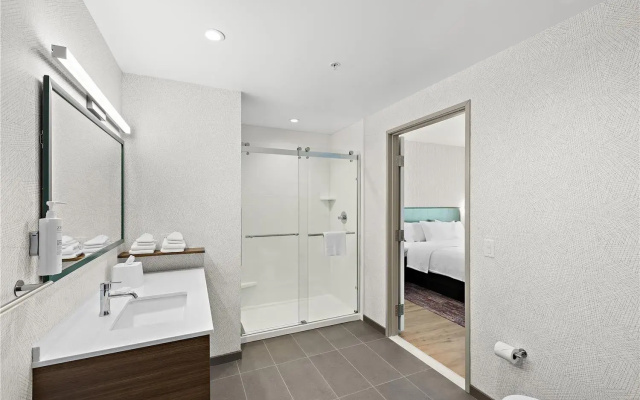 Home2 Suites By Hilton Riverside Downtown
