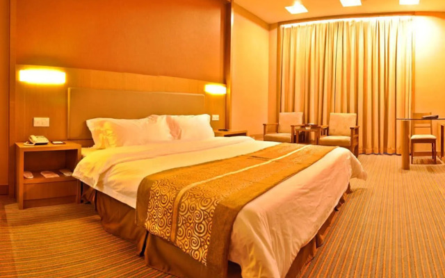 Kinson Hotel