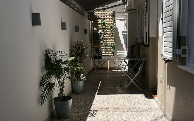 Diego s Cozy Athens Apartment Walk to Acropolis
