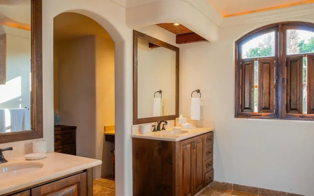 Stunning Ocean Views, Private Pool, & Seaside Golf