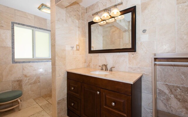 Salty Dog - Dog Friendly Home On Sanibel! 3 Bedroom Home