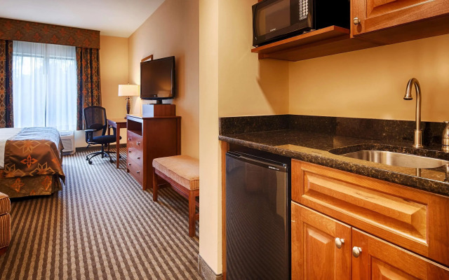 Best Western Plus Westgate Inn & Suites