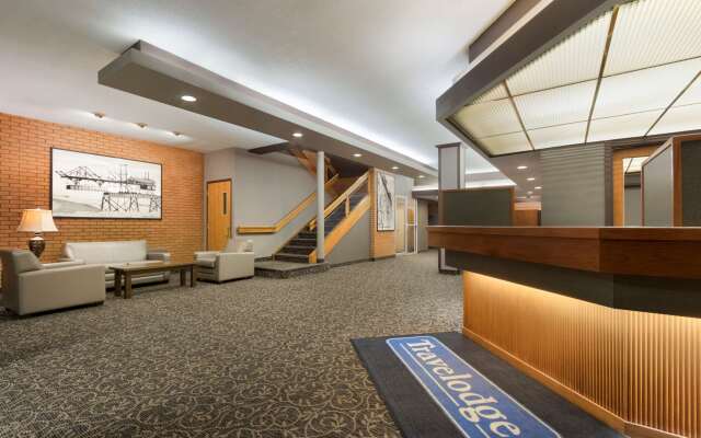 Travelodge by Wyndham Lethbridge