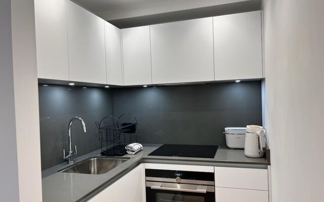 Chapel - Central Studio Apartment