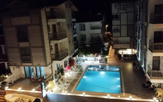 Li̇mon Otel Kiyiköy