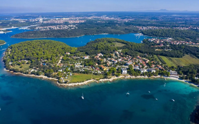 Seaside Villa - App 2