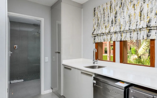 San Lameer Villa Rentals 10419