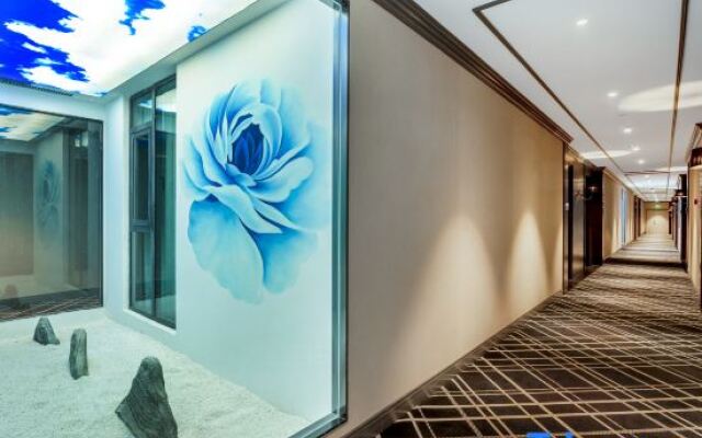 Xana Hotelle Hotel (Kunming Nanping Pedestrian Street Cuihu)