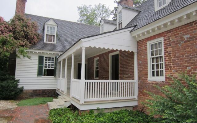 Ramada Williamsburg East Busch Gardens Area