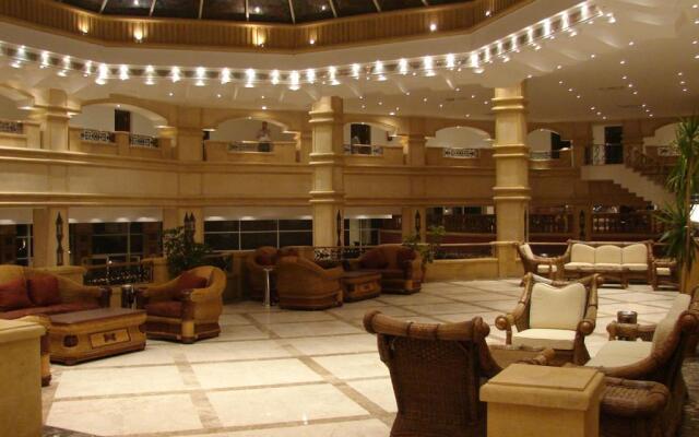 Queen Sharm Aqua Park Hotel