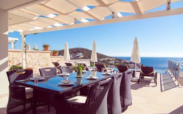 Villa Coast 2